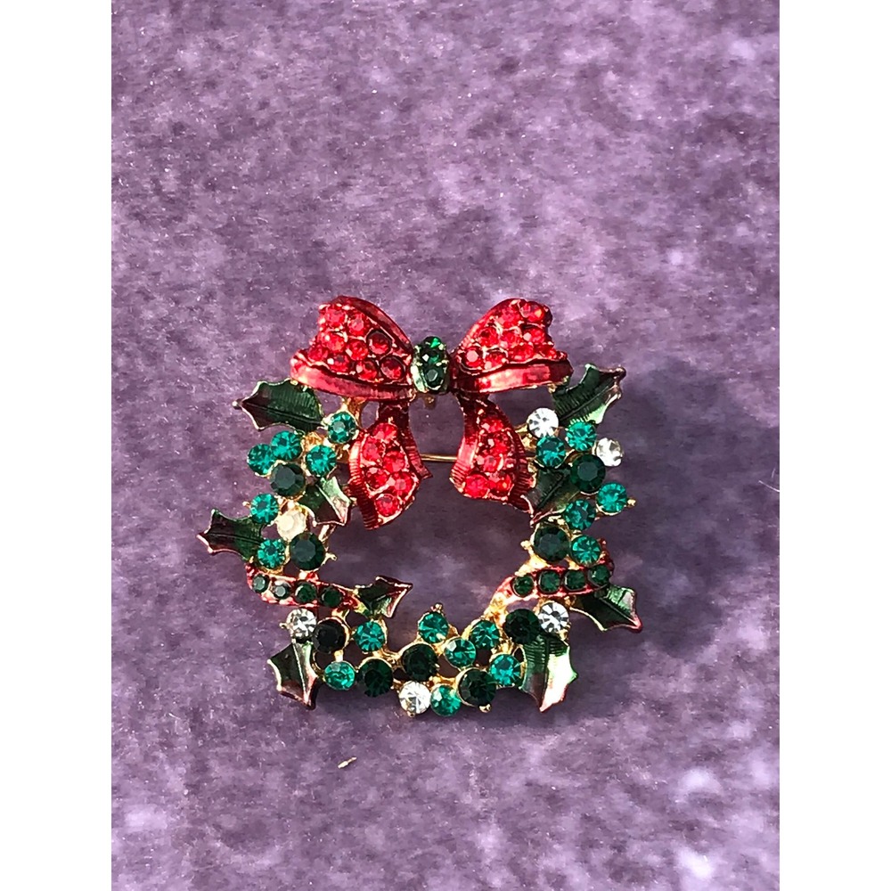 Christmas Wreath Brooch